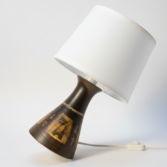 Scandinavian Modern Ceramic Table Lamp by Munk Keramik – Sweden, 1960s with authentic vintage design, timeless charm