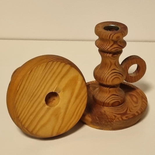 Pair of turned wooden candle holders with ring handles, honey-brown – photo 2