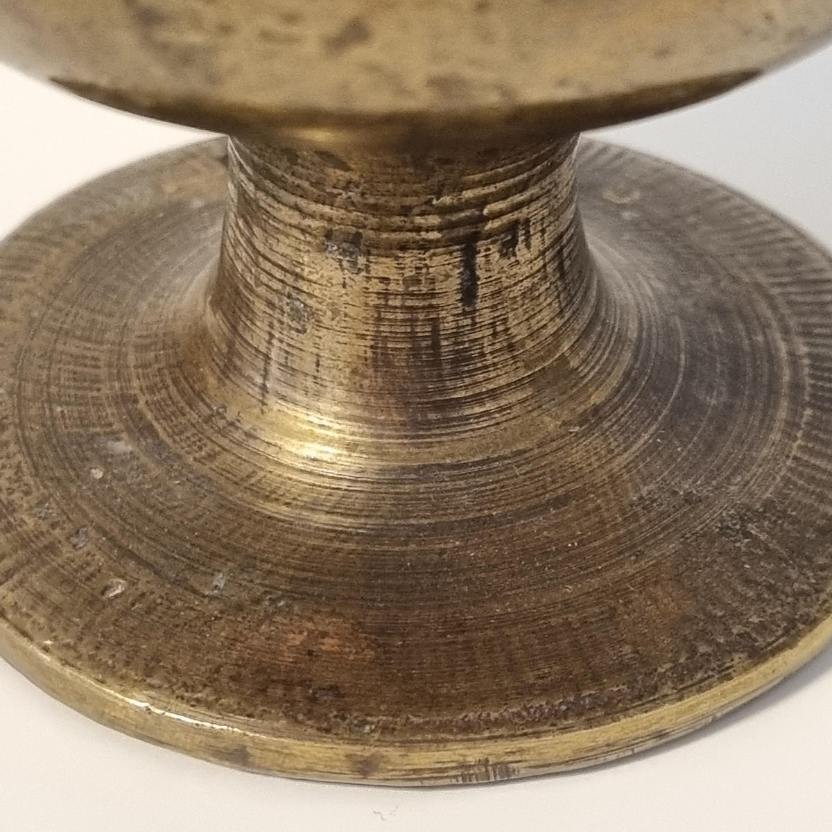 Antique footed brass mortar and pestle, 19th century – photo 9