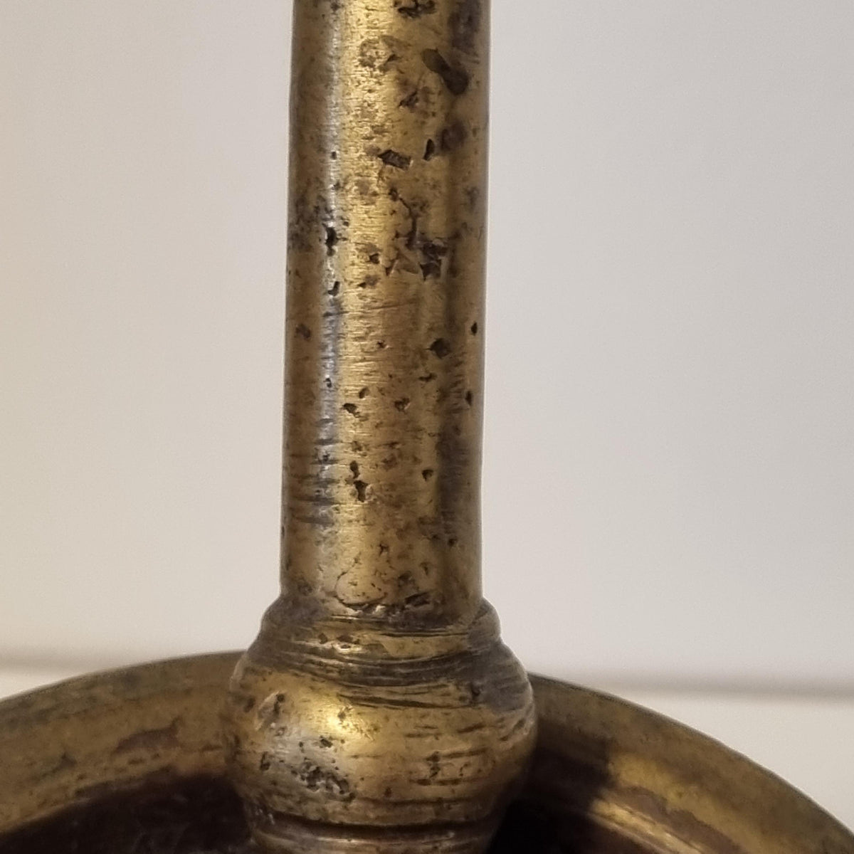 Antique footed brass mortar and pestle, 19th century – photo 6