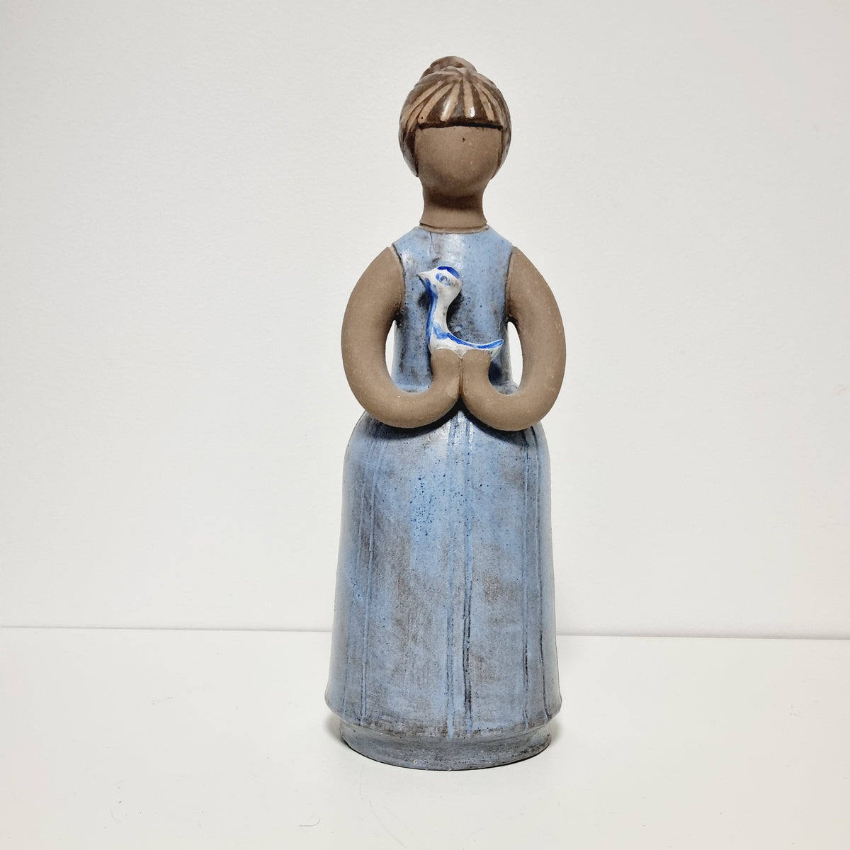 Elbogen Keramik girl figurine with bird, vintage Swedish pottery, photo 3
