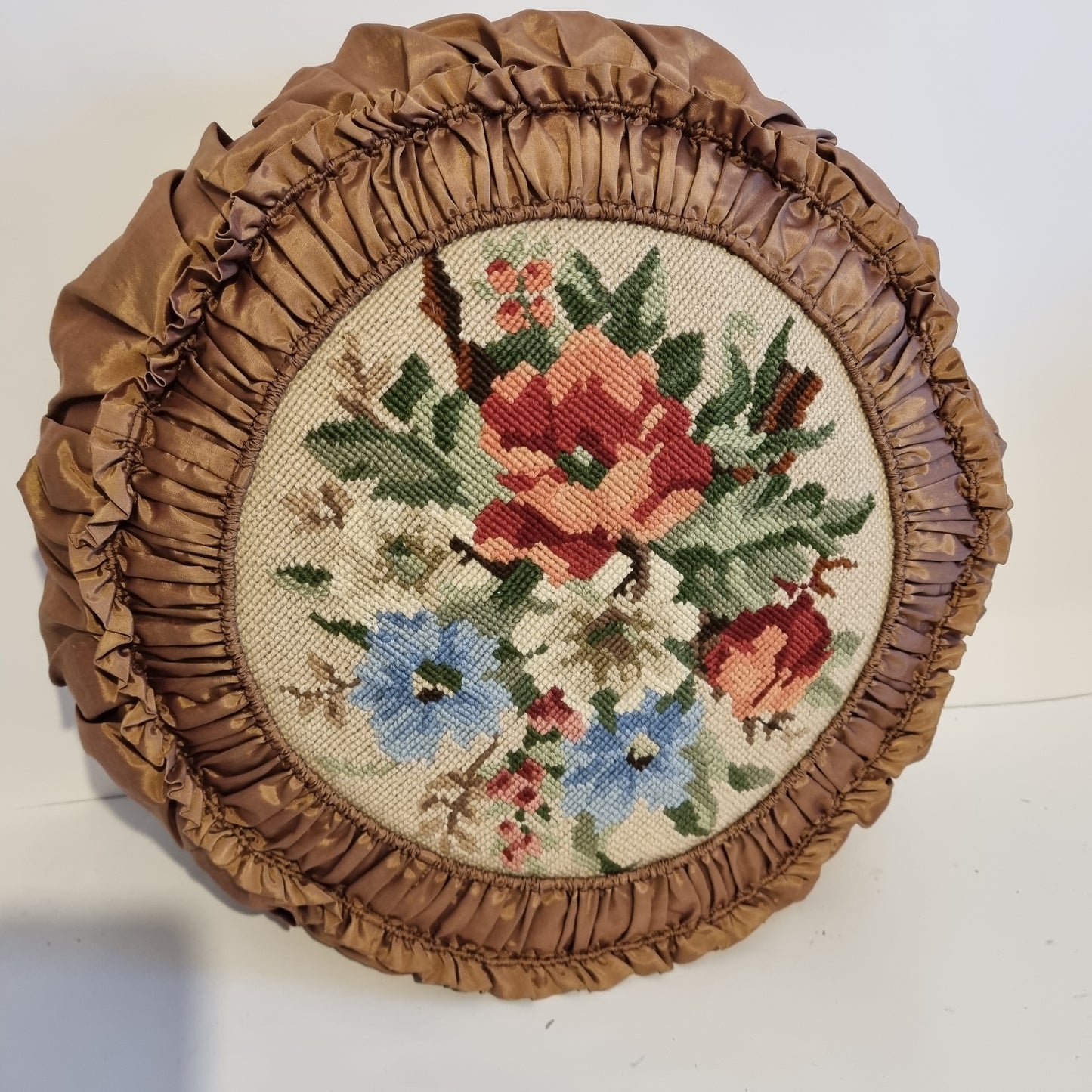 Vintage Embroidered Floral Throw Pillow: Beige Ruffled Cushion with authentic vintage charm and timeless Scandinavian mid-century style.