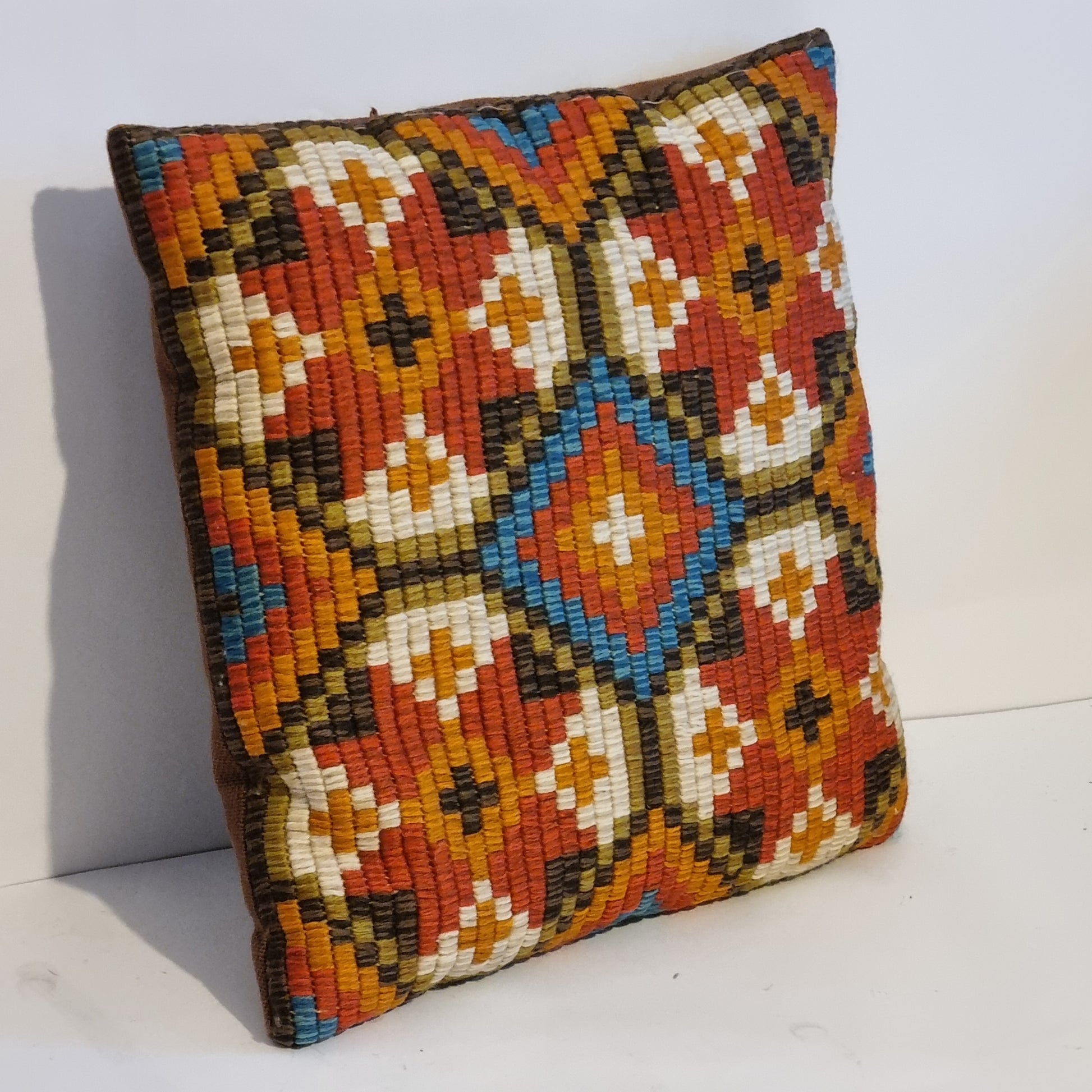 Retro Handwoven Wool Tapestry Pillow Cover: Vintage Scandinavian Cushion with authentic vintage charm and timeless Scandinavian mid-century style.