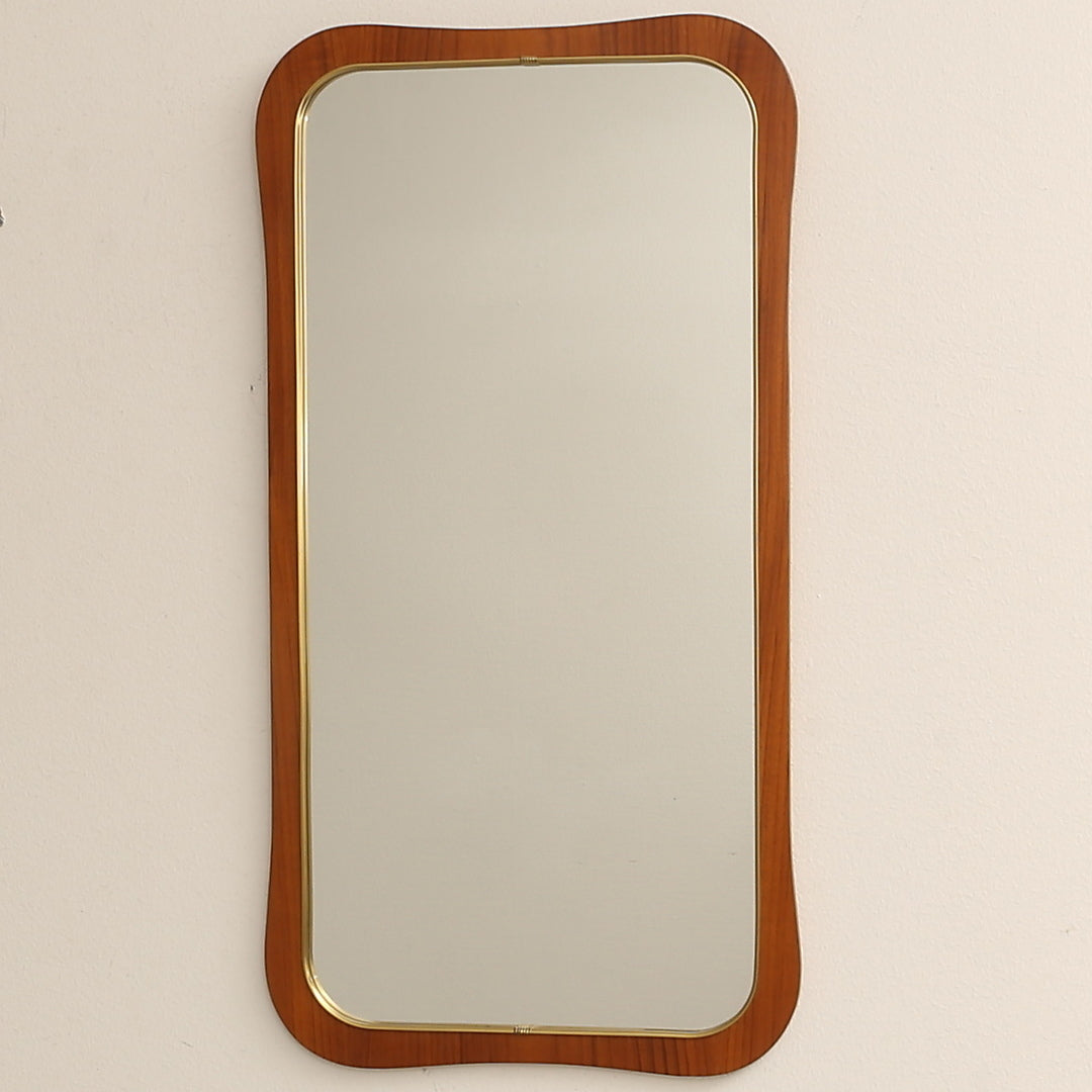 Mid-Century Scandinavian Mirror with Curved Glass – Eriksmålaglas, Sweden 1960s, authentic vintage, timeless charm