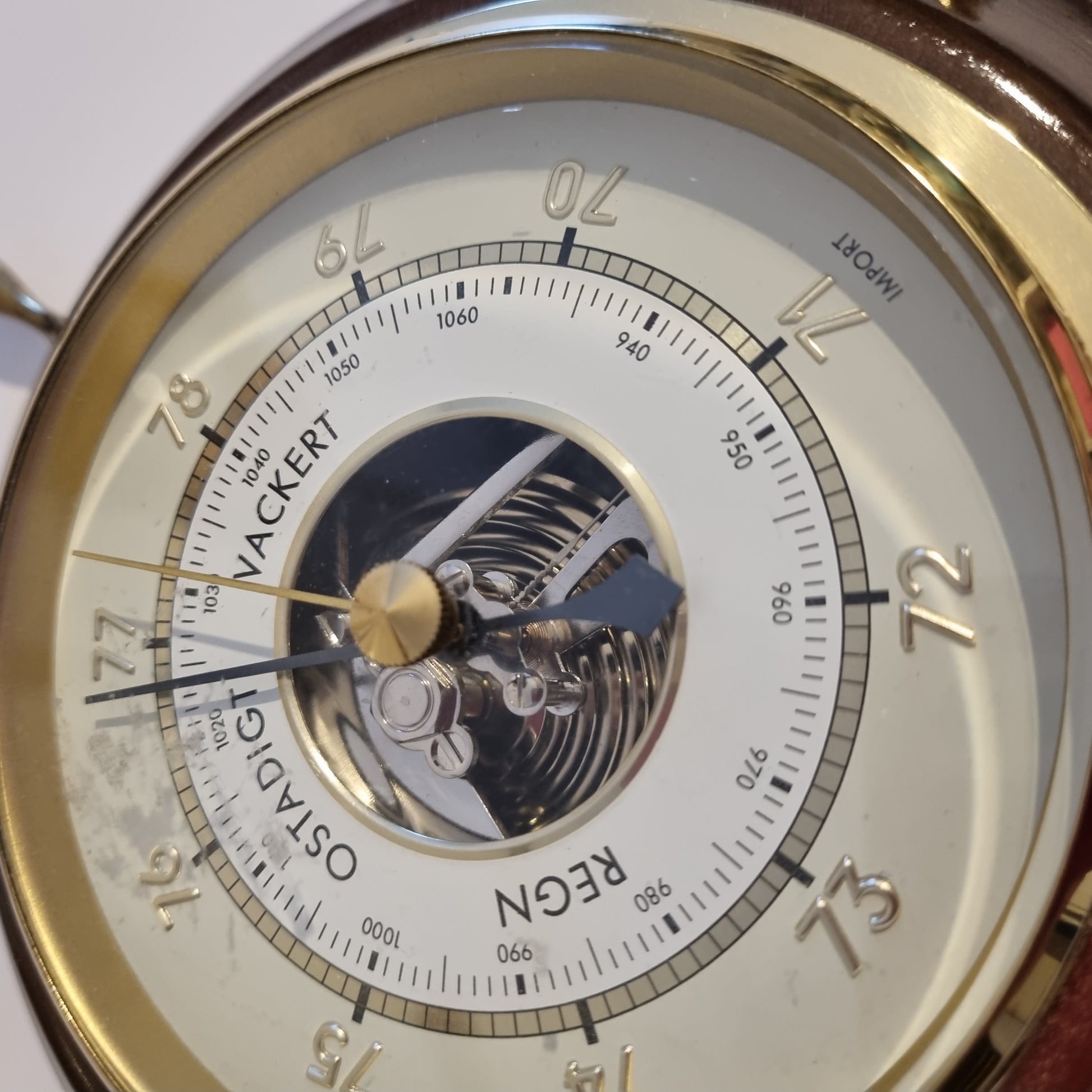 Vintage Nautical Wall Barometer – Mahogany & Brass Weather Instrument showcasing authentic vintage charm and timeless Scandinavian style.