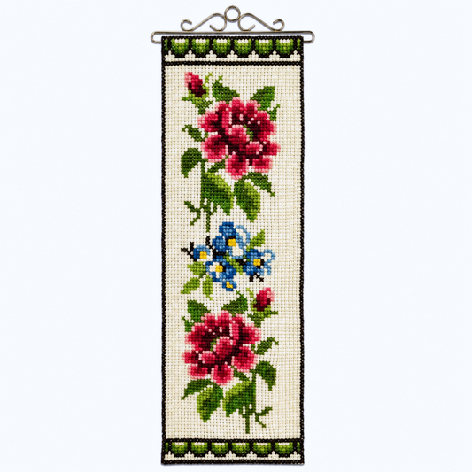 Vintage Swedish cross-stitch roses and forget-me-nots banner wall hanging, silver rod, 87x27 cm, Sweden