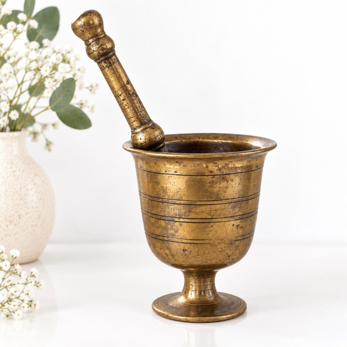 Antique footed brass mortar and pestle, 19th century – photo 2