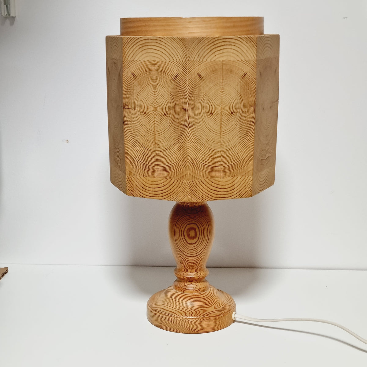 Vintage Swedish pine table lamp with octagonal end grain wooden shade