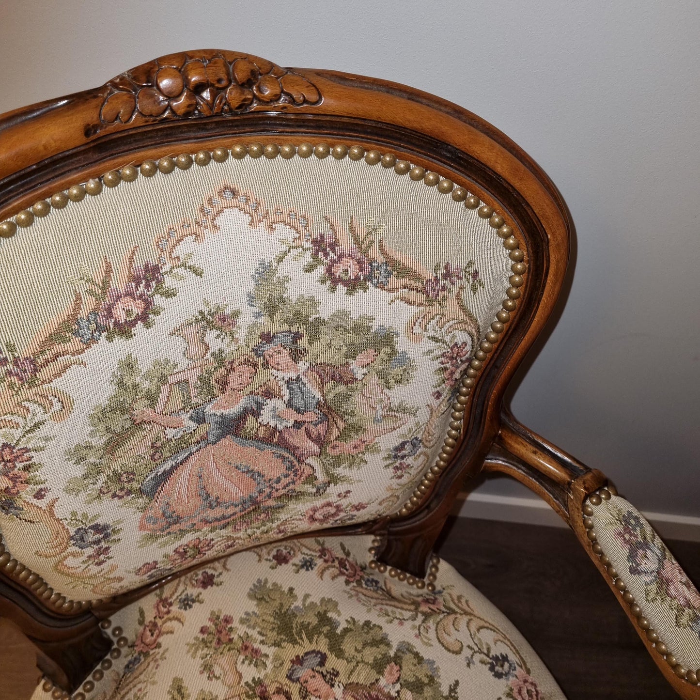 Louis XV–Style Dining Set | Extendable table with 4 Needlepoint Armchairs -Rococo dining set featuring detailed floral and romantic needlepoint upholstery.