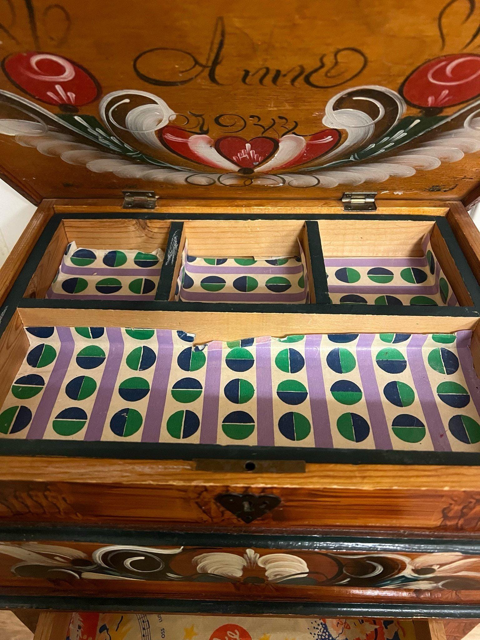 Vintage Kurbitsmaleri Sewing Chest: Swedish Dalarna Folk Art, 1944 with floral painted lid and patterned interior compartments