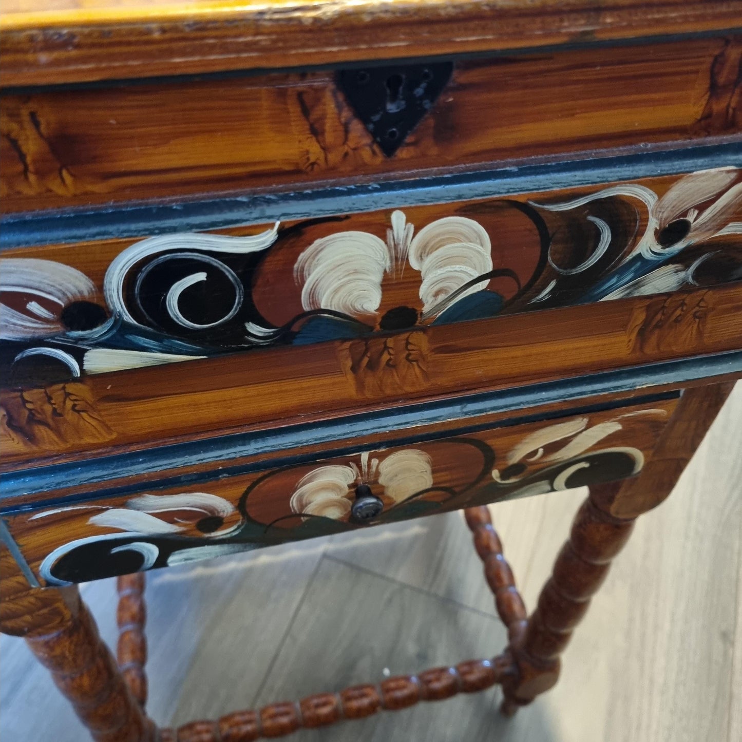 Vintage Kurbitsmaleri Sewing Chest: Swedish Dalarna Folk Art, 1944 with detailed hand-painted floral Nordic folk art