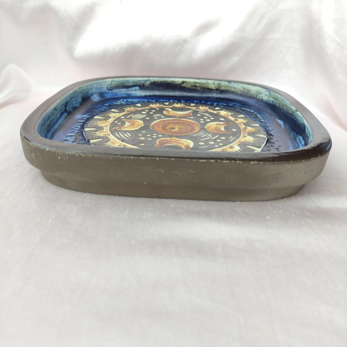 Olle Alberius Studio Ceramic Wall Plate, Uppsala-Ekeby, Swedish Mid-Century Modern Art Pottery