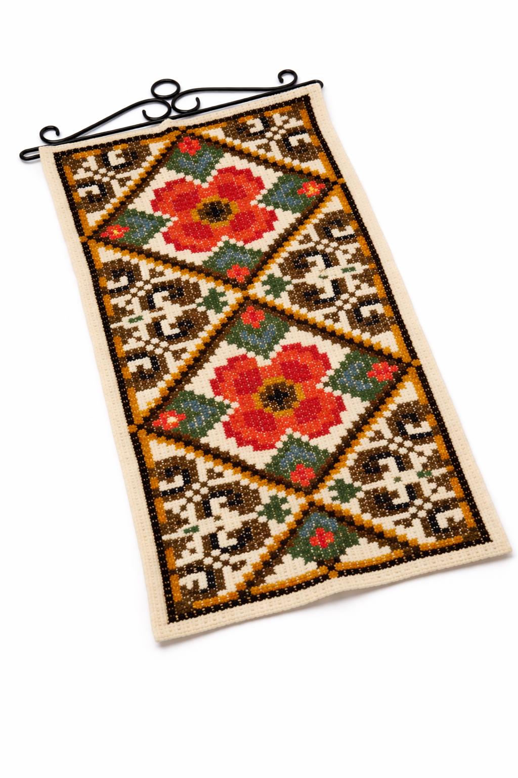 Needlepoint Wall Hanging Floral Folk Art Scandinavian Handmade Tapestry Iron Hanger Sweden