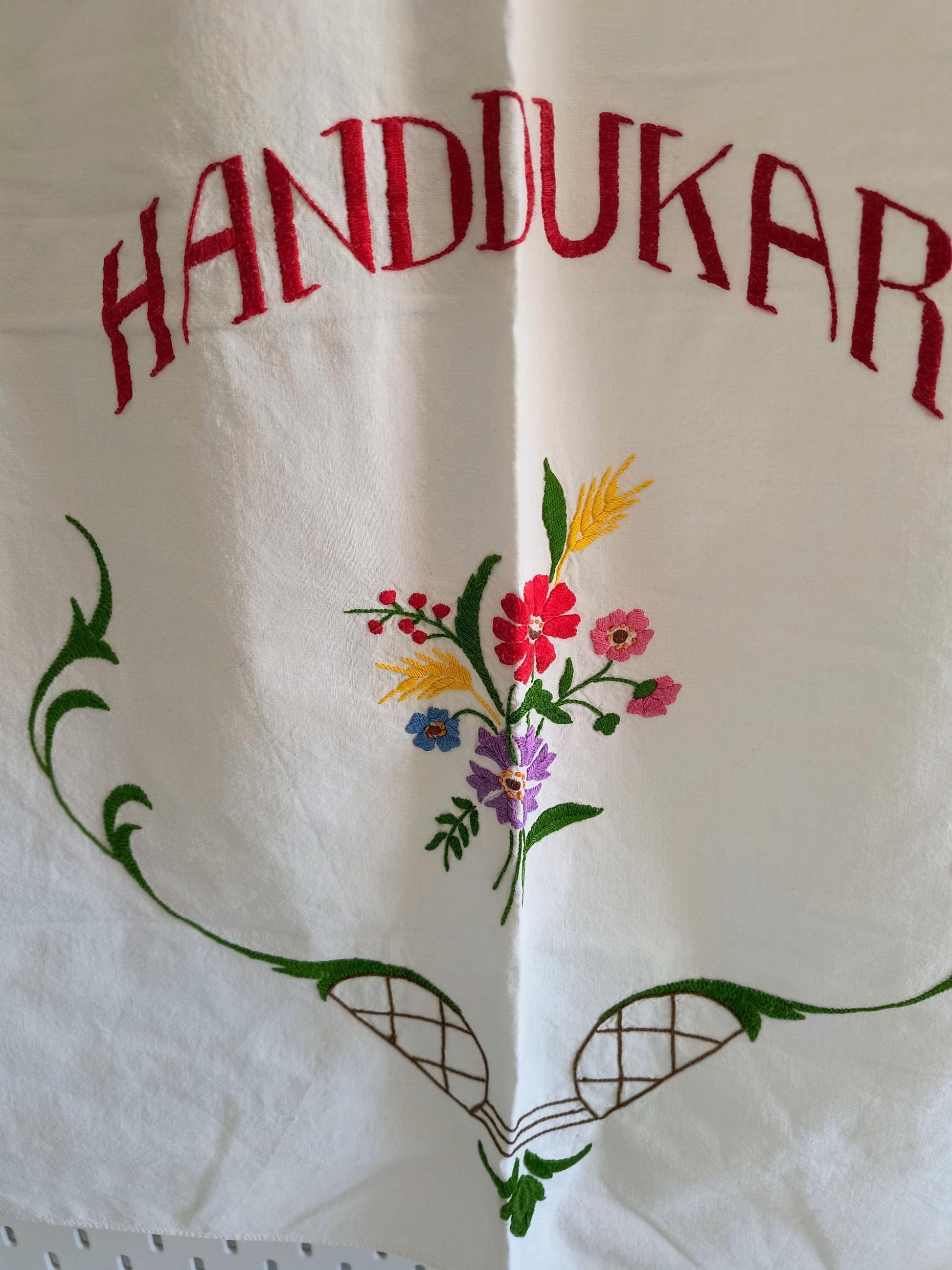 Embroidered Linen Towel Holder with Wooden Shelf – Folk Art Kitchen Wall Hanging – Rustic Scandinavian Farmhouse Decor