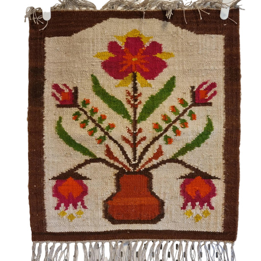 Bold Floral Swedish Kilim – Handwoven Wool Rölakan Tapestry – Scandinavian Mid Century Flower Vase Wall Hanging